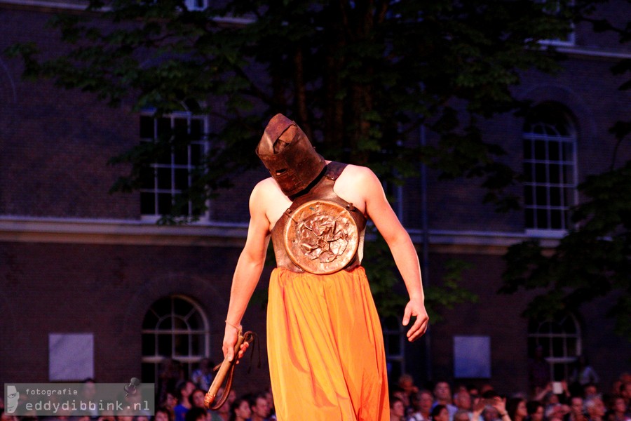 2014-07-12 Teatr Biuro Podrozy - Carmen Funebre (Deventer Op Stelten) 001